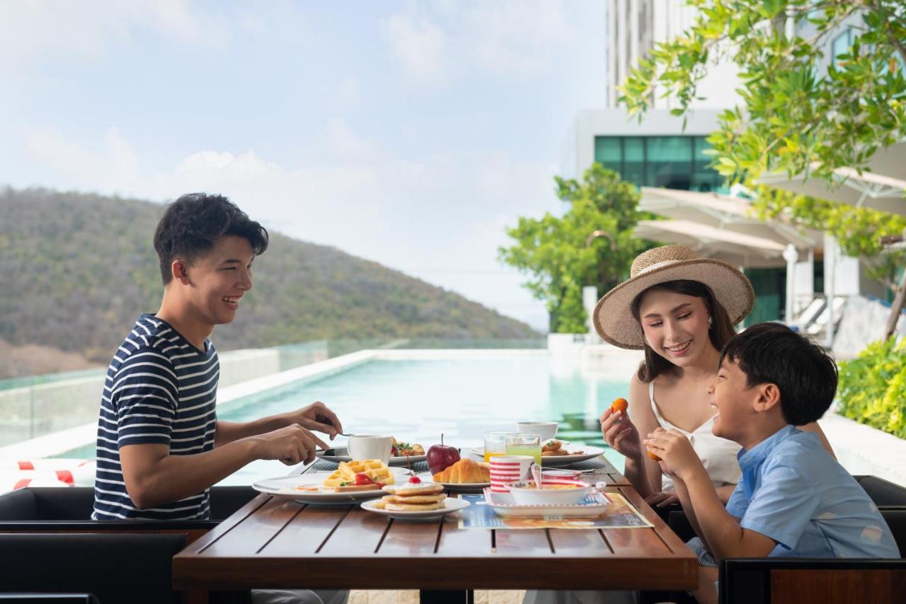 Holiday Inn & Suites Siracha Laemchabang By Ihg Сирача Экстерьер фото