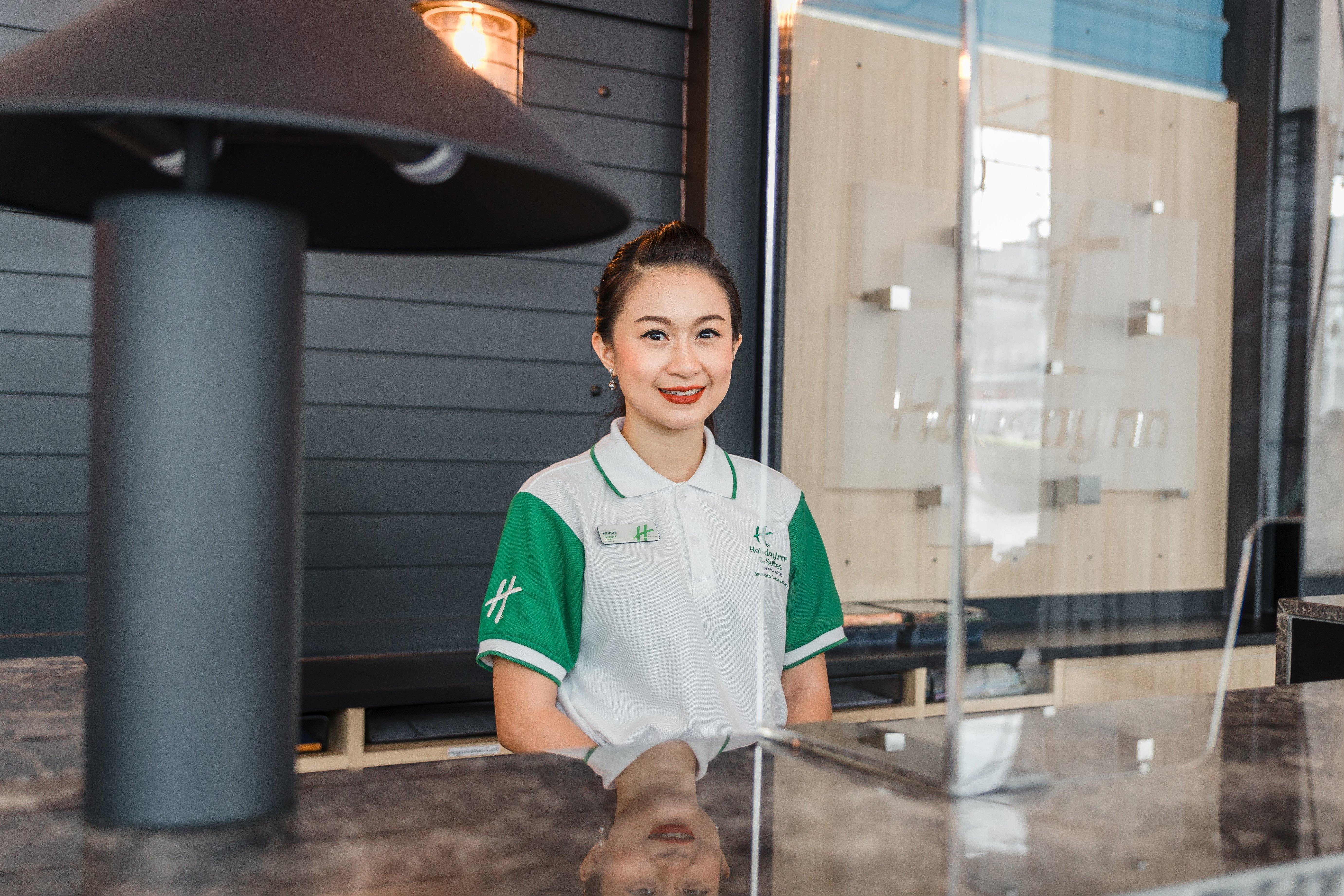 Holiday Inn & Suites Siracha Laemchabang By Ihg Сирача Экстерьер фото